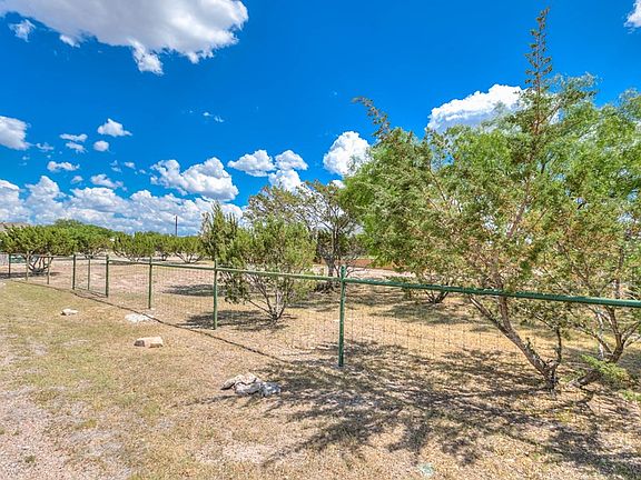 5th image of 2621 Venado Dr