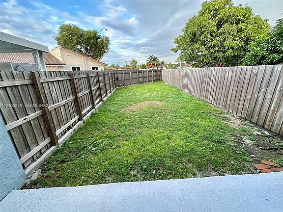 5th image of 3826 SW 107th Ave #2