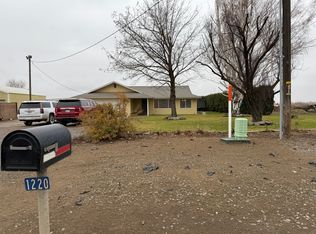 1220 Randel Rd, Sunnyside, WA 98944