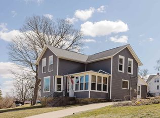 318 Maiden St, Mineral Point, WI 53565
