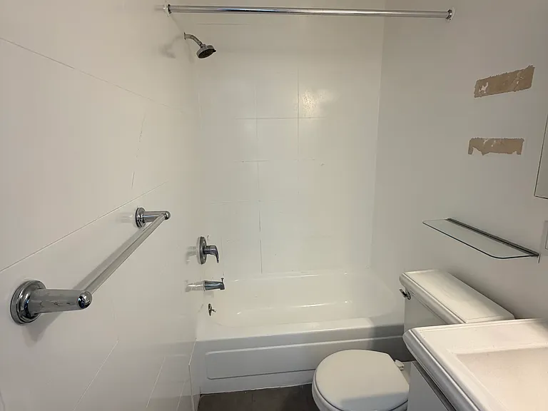 346 E 18th St #2A — Photo 7