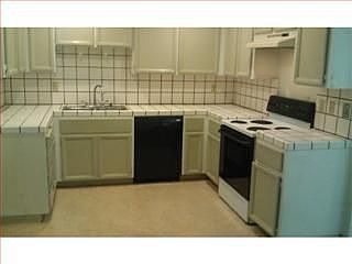 1st image of 375 Clifford Ave APT 113