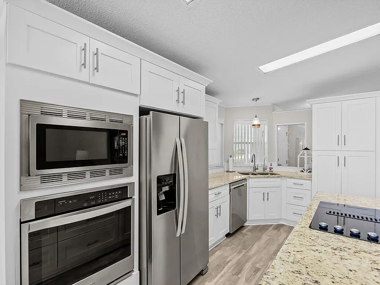 8032 Meadowlark Ln — Photo 8