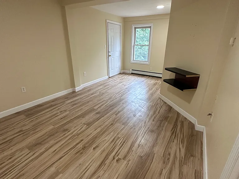 94 W Main St #5 — Photo 14