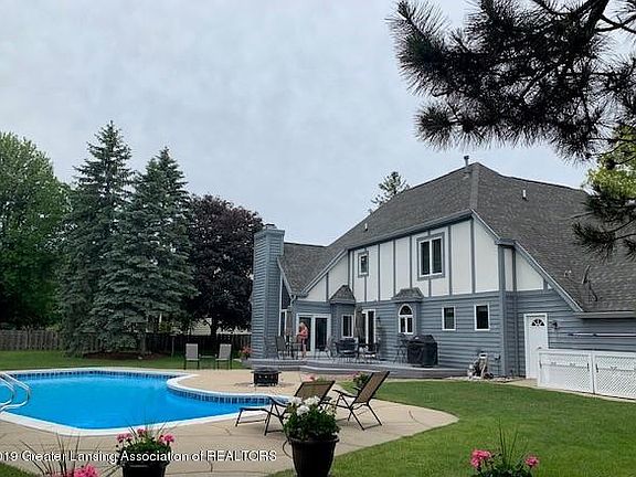 2nd image of 3904 Breckinridge Dr