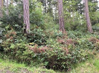 964 Pavey Blvd, Lopez Island, WA 98261
