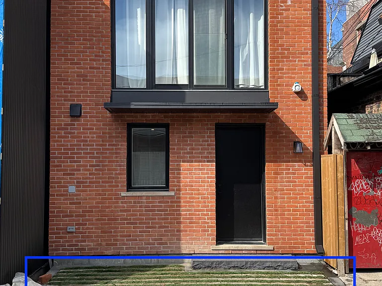 363 Euclid Ave #LANEWAY — Photo 3