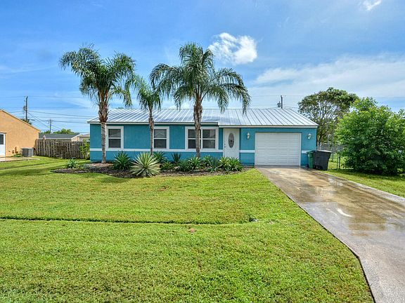 2nd image of 2085 SE Heathwood Circle