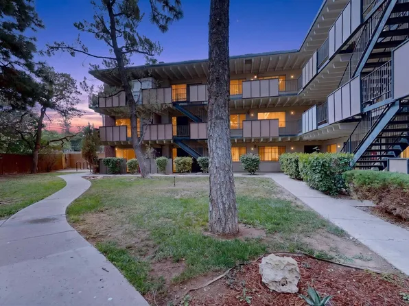 1100 Alvarado Dr SE APT 202, Albuquerque, NM 87108