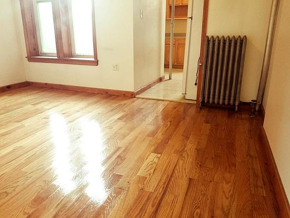 5th image of 487 Prospect Pl APT 1L