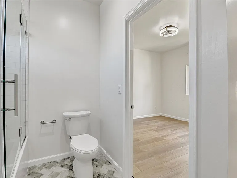 4956A Vejar Dr — Photo 20