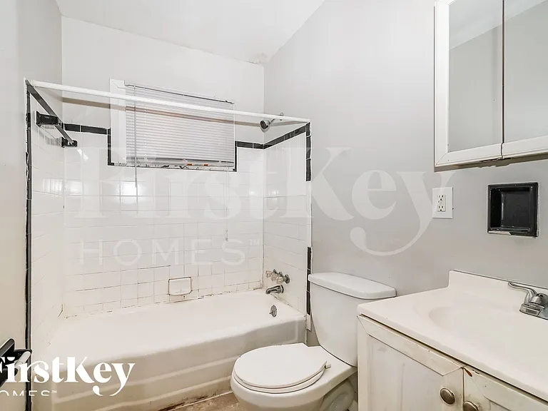 2531 Boulevard Pl — Photo 11