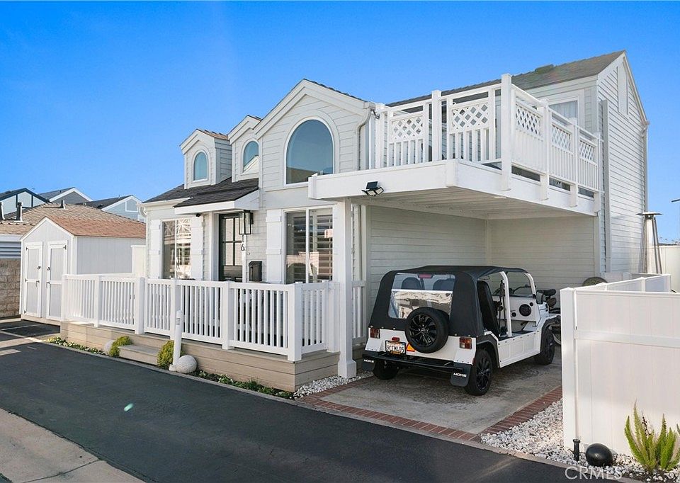 1st image of 16 Cabrillo St