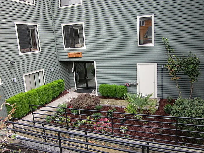 9600 9th Ave NW #101 — Photo 2