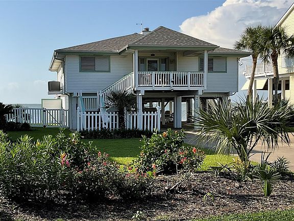 2nd image of 21902 Guadalupe Dr