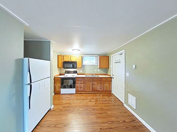5th image of 12876 Cedar Ave NW #B