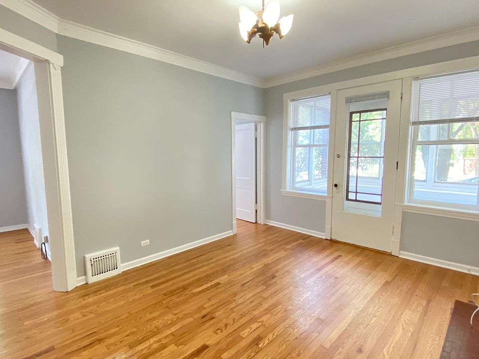 1st image of 3801 N Seeley Ave #1F