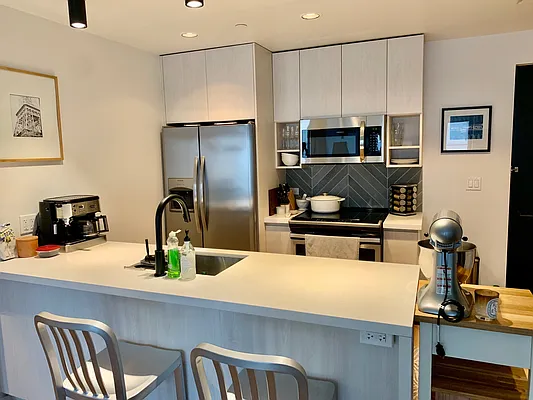 Rented by Compass | media 31