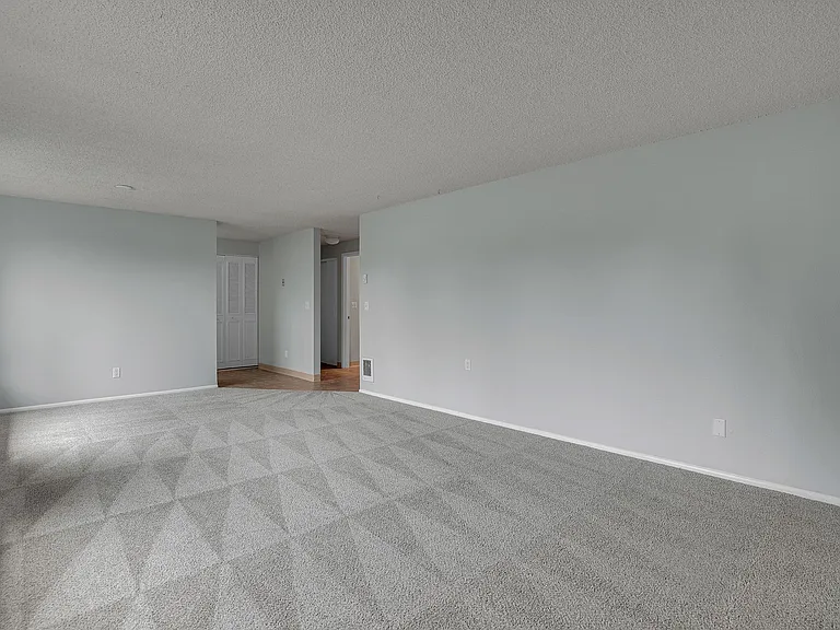 #270 WINDSOR ISLAND ESTATES — Photo 13