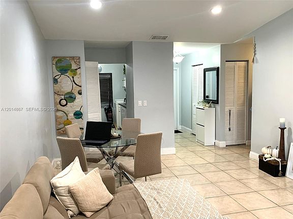 3rd image of 4904 SW 139th Ct