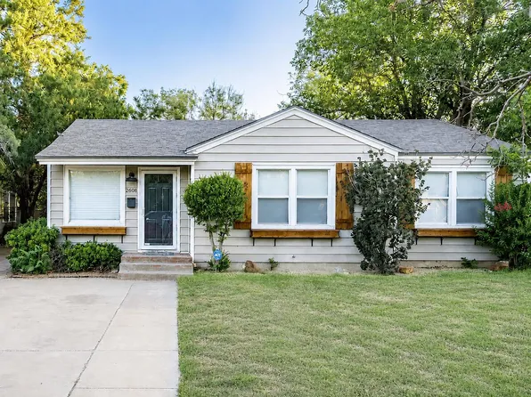 2608 32nd St, Lubbock, TX 79410
