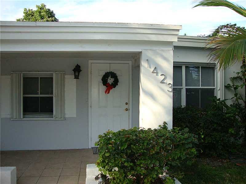 1st image of 1423 NE 174th St