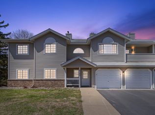 4160 3rd St NE UNIT 101, Columbia Heights, MN 55421