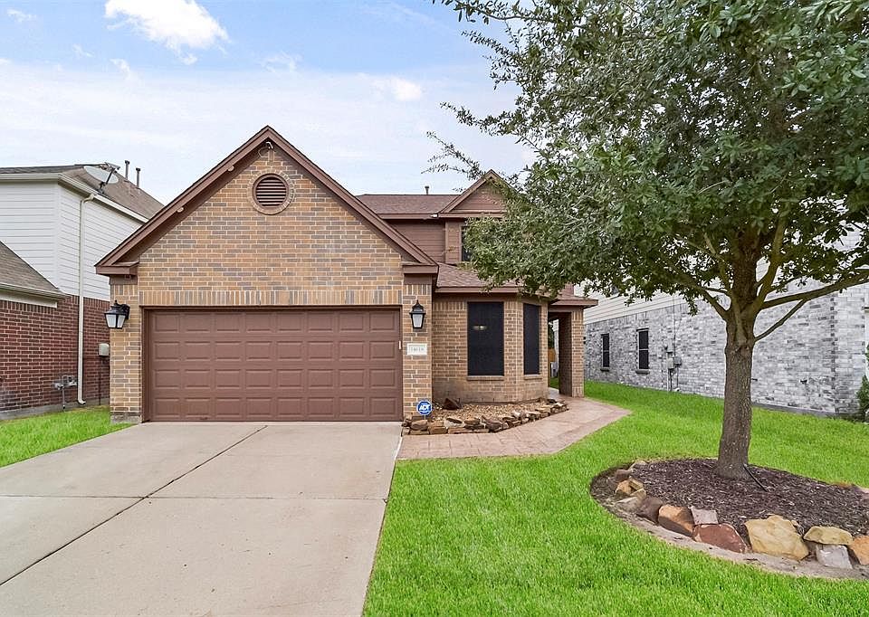 1st image of 14618 Fir Knoll Way