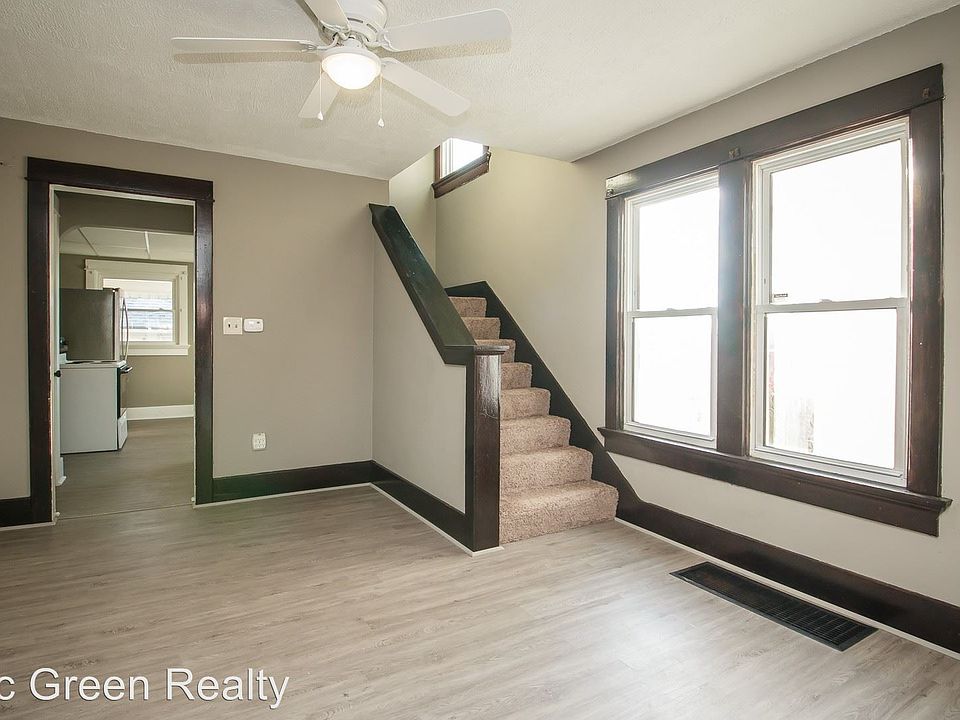 1st image of 2138 Pershing Blvd