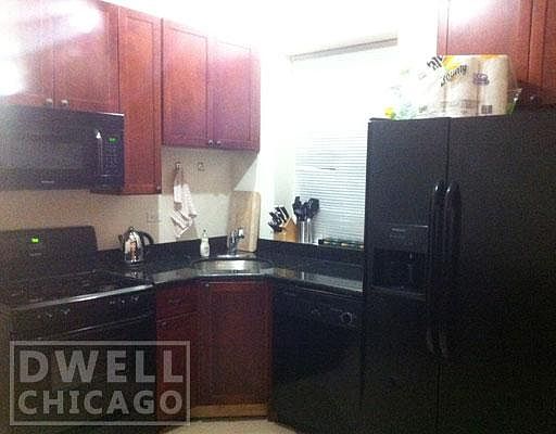 4th image of 6500 N Claremont Ave #65001W