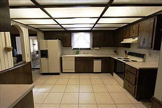 1st image of 12111 Parker Cir