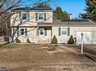 20 Spring Hollow Dr, Sicklerville, NJ 08081