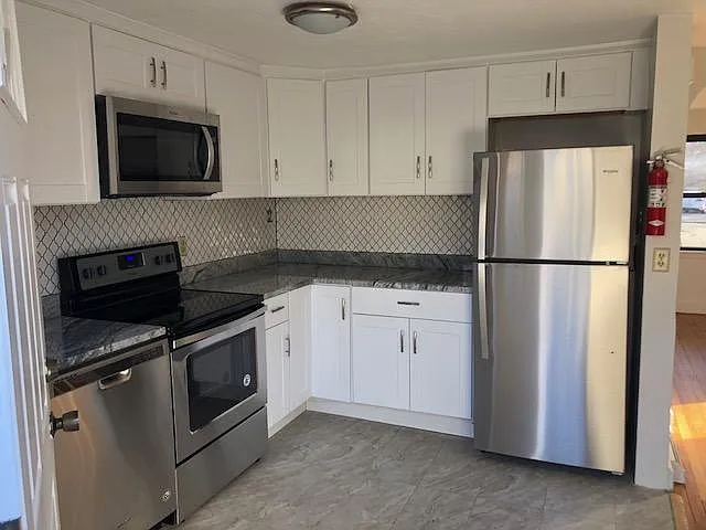 Brownell Cir, Worcester — Photo 3