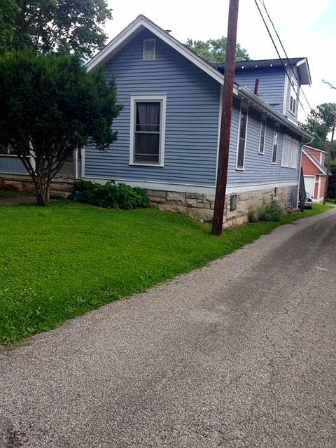 1st image of 1106 N Woodburn Ave