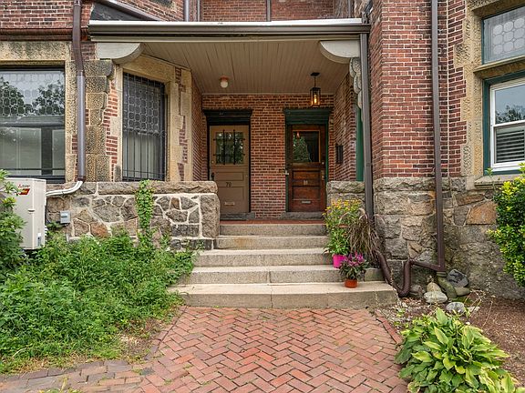 3rd image of 80 Harold St