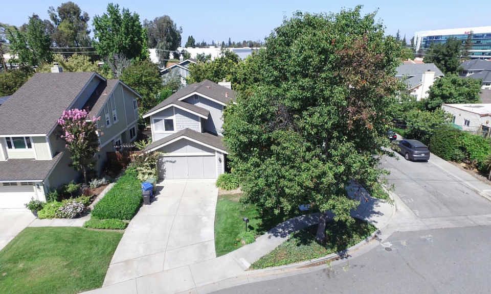 1st image of 605 El Patio Dr
