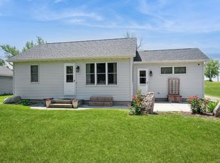 3374 Schmickle Rd, Marion, IA 52302