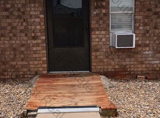 700 W 11th St #C, Clovis, NM 88101