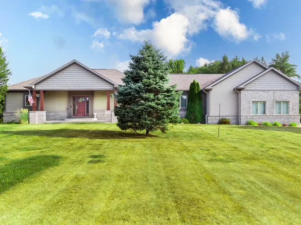 11343 Hill Rd, Goodrich, MI 48438