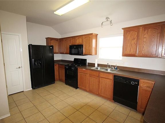 5th image of 9605 Zaharias Dr