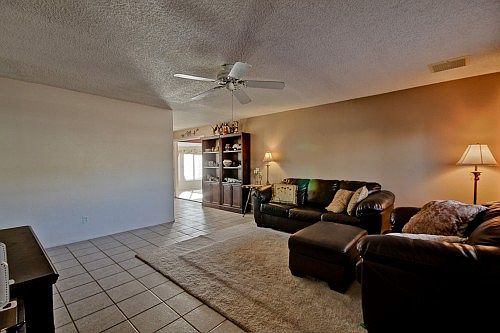 4th image of 4033 E Jicarilla St