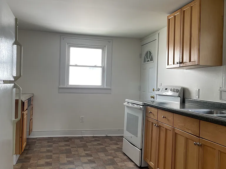 1815 Grant Pl — Photo 6