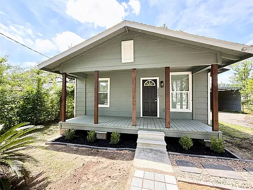 2237 Wilburforce St Photo 1
