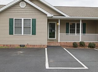 205 Dawn Dr, Elizabethton, TN 37643