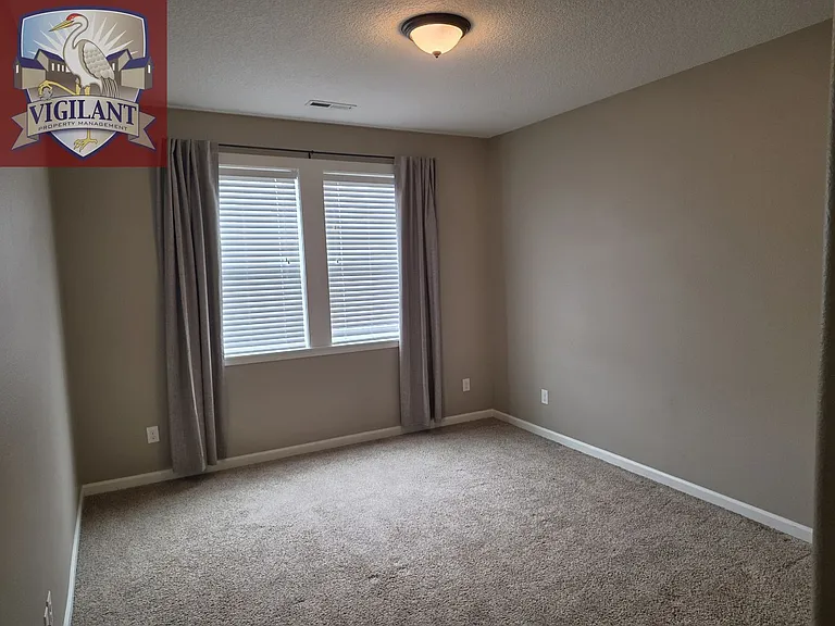 2605 NE 130th Ct — Photo 31