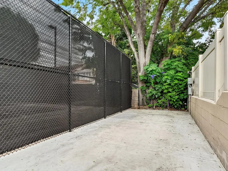 5728 Calvin Ave #1/2 — Photo 6