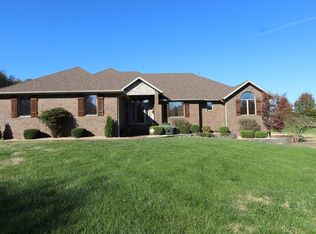 5493 W Skyler Dr, Springfield, MO 65802