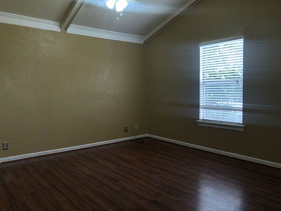 4th image of 721 Hettie St