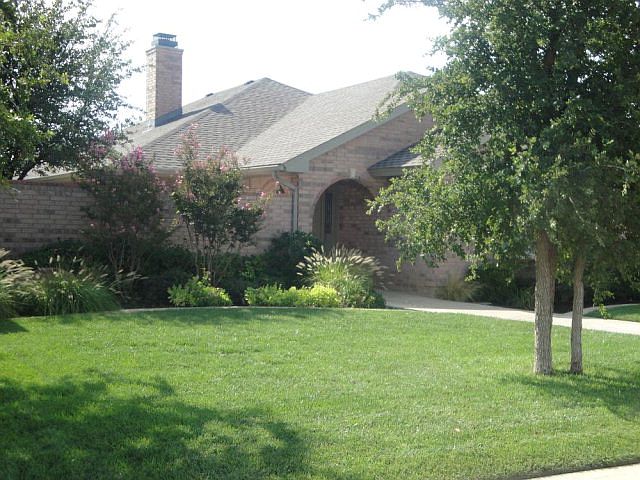 1st image of 10102 Vicksburg Ave