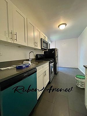 3rd image of 63-95 Austin St APT 1G
